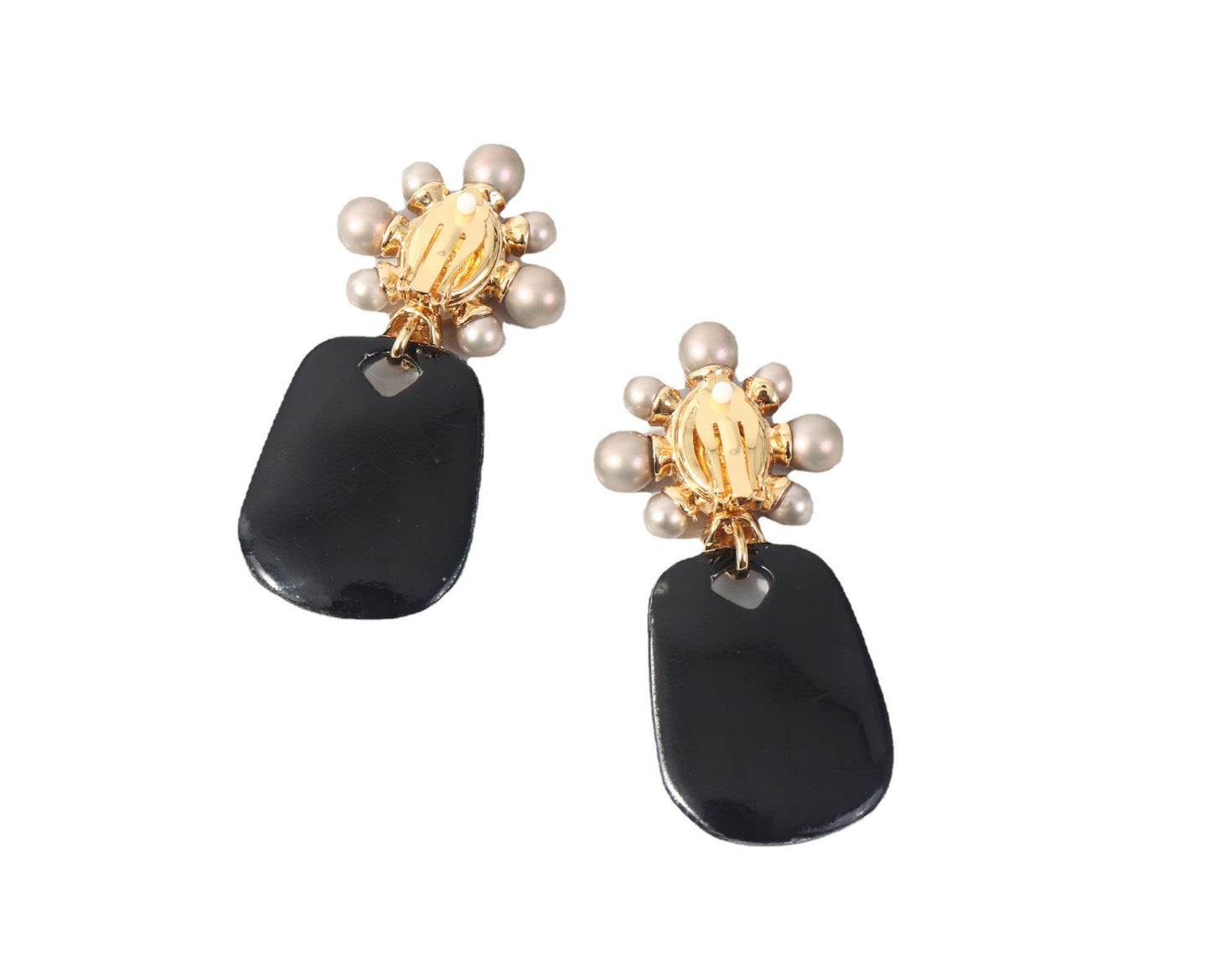 Pearl organic glass ear clip