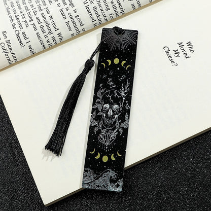 Creative Skull Pattern Acrylic Tassel Reading Decoration Bookmark