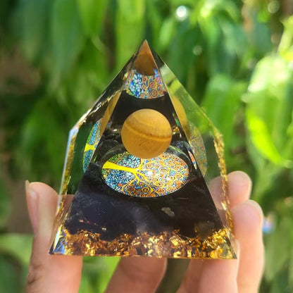 Synthetic Resin Pyramid | 5cm, 6cm, 8cm, 10cm