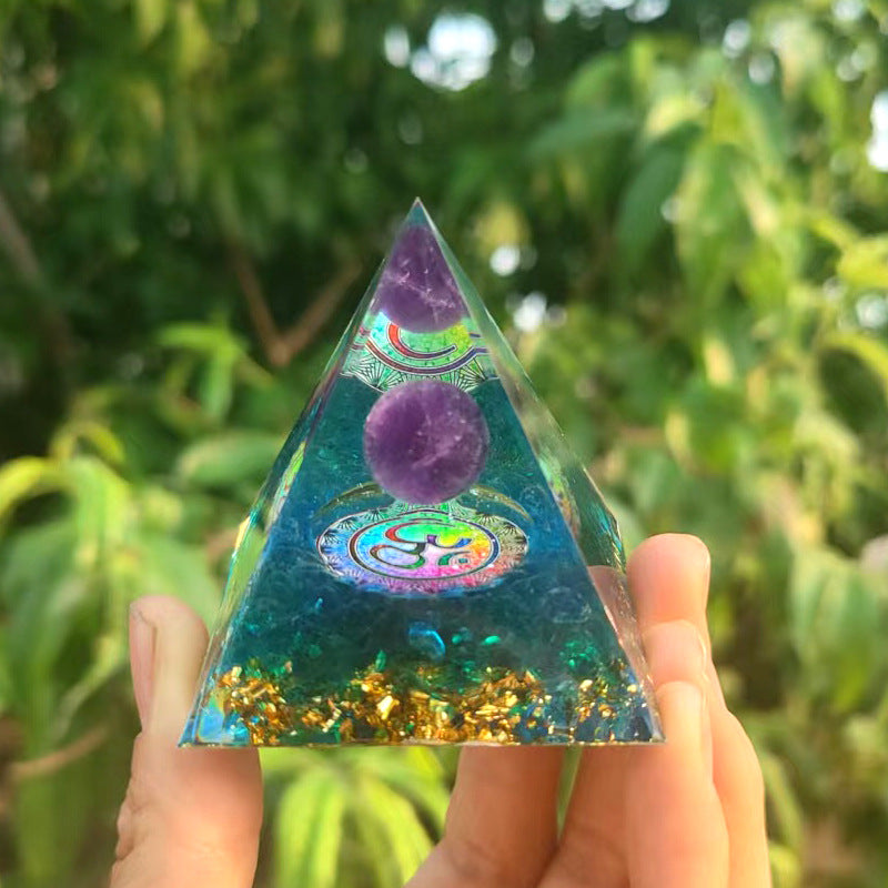Synthetic Resin Pyramid | 5cm, 6cm, 8cm, 10cm