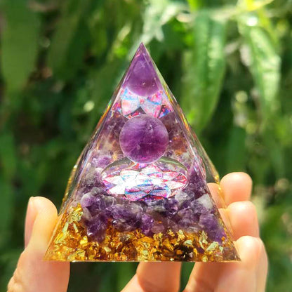 Synthetic Resin Pyramid | 5cm, 6cm, 8cm, 10cm