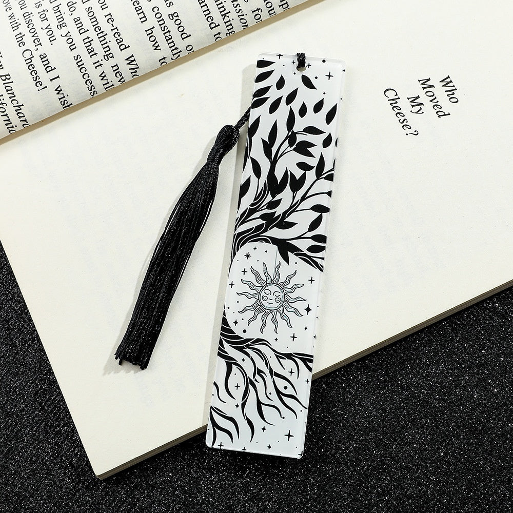 Creative Skull Pattern Acrylic Tassel Reading Decoration Bookmark