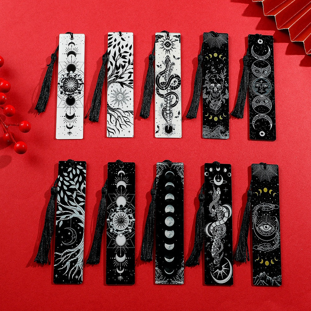 Creative Skull Pattern Acrylic Tassel Reading Decoration Bookmark